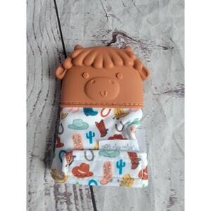Itzy Ritzy Highland Cow Itzy Mitt Silicone Teething Mitt